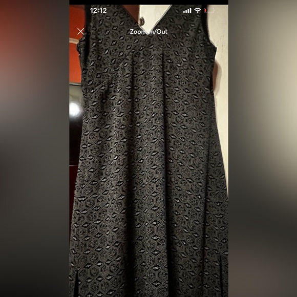 Size 7/8 - Medium Elegant Black Patterned Dress by Esprit - Picture 3 of 3